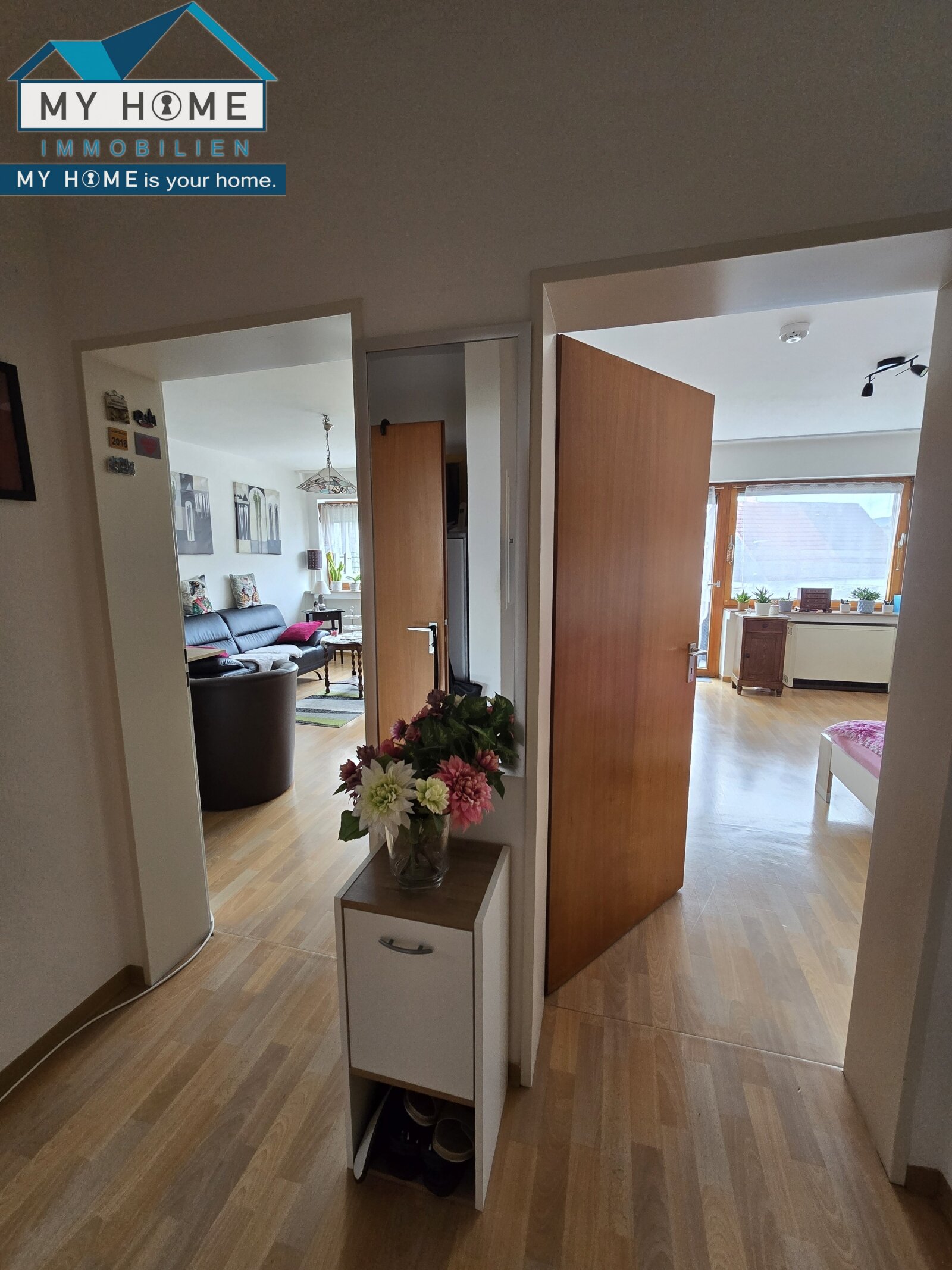 ETW incl. Küche & Stellplatz * zentrumsnah, 1 a Zustand * 2 Z,EBK,B * ca. 51 m²