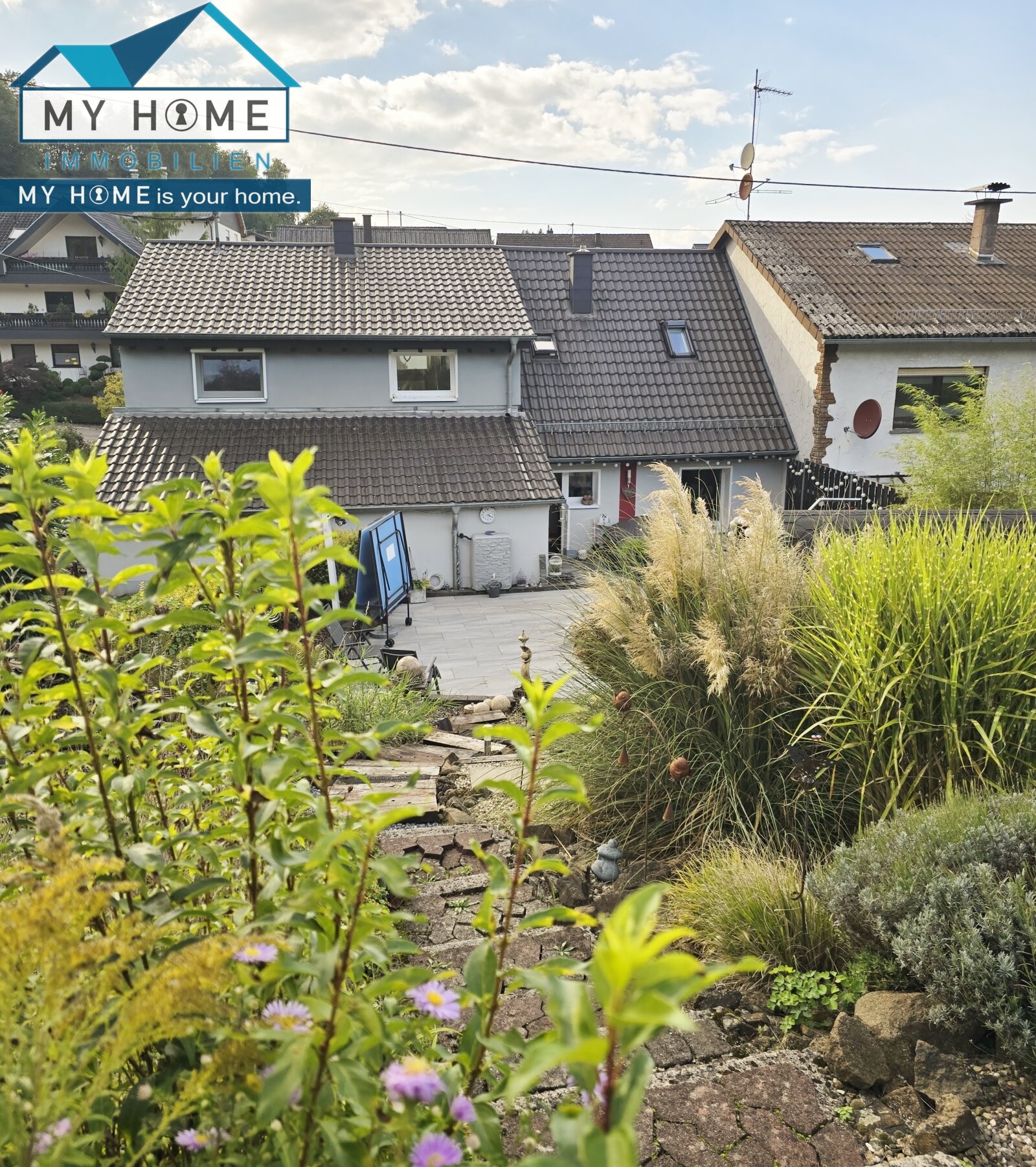 Neuwertiges, familienfreundliches Raumwunder im modernen Chalet Stil