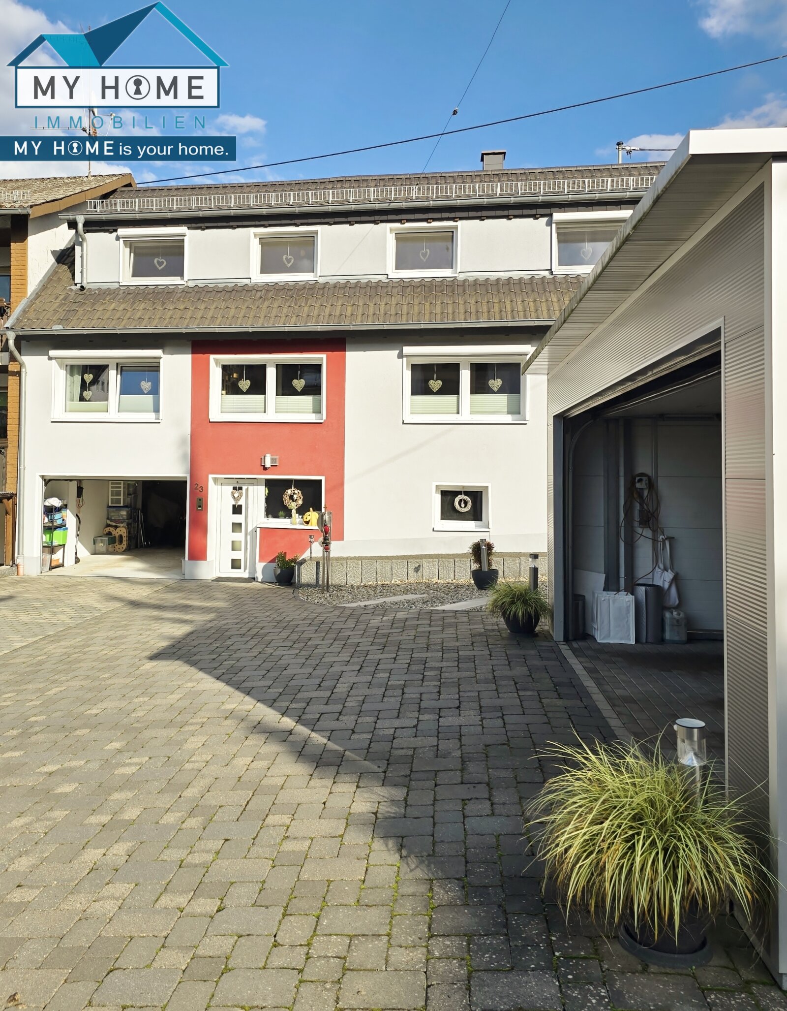 Neuwertiges, familienfreundliches Raumwunder im modernen Chalet Stil