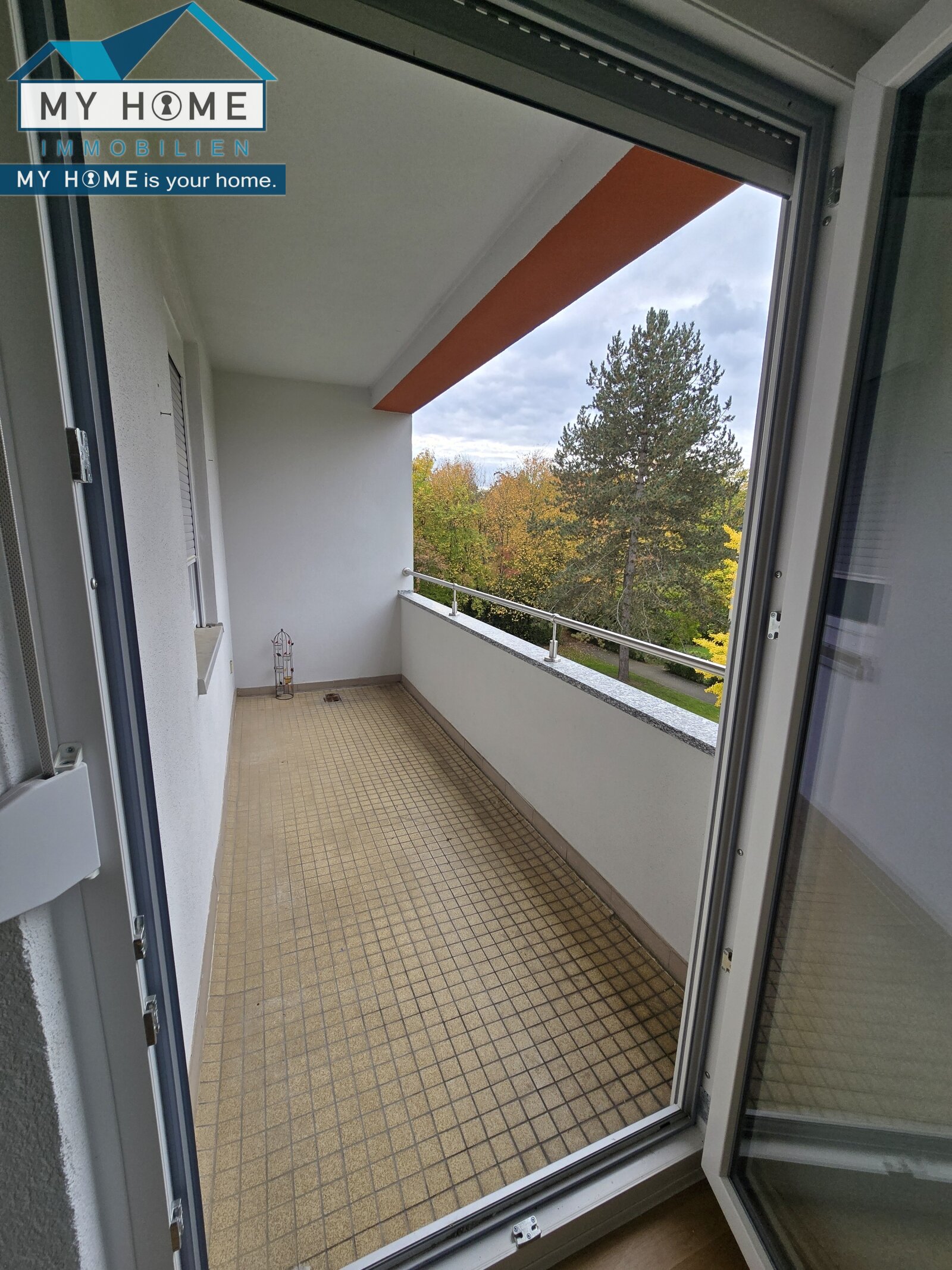 Wohnidylle in TOP Lage * 3 ZKB, Balkon, AK, Keller etc. * renovierte ca.  70 m²