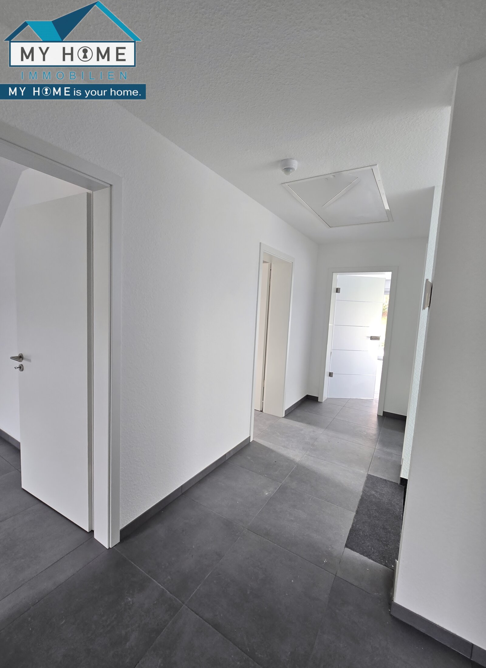 NEU! Zweigeschossige Balkon Whg. im Maisonette Stil * ca. 110 m² * 3 ZKB, Stellplatz