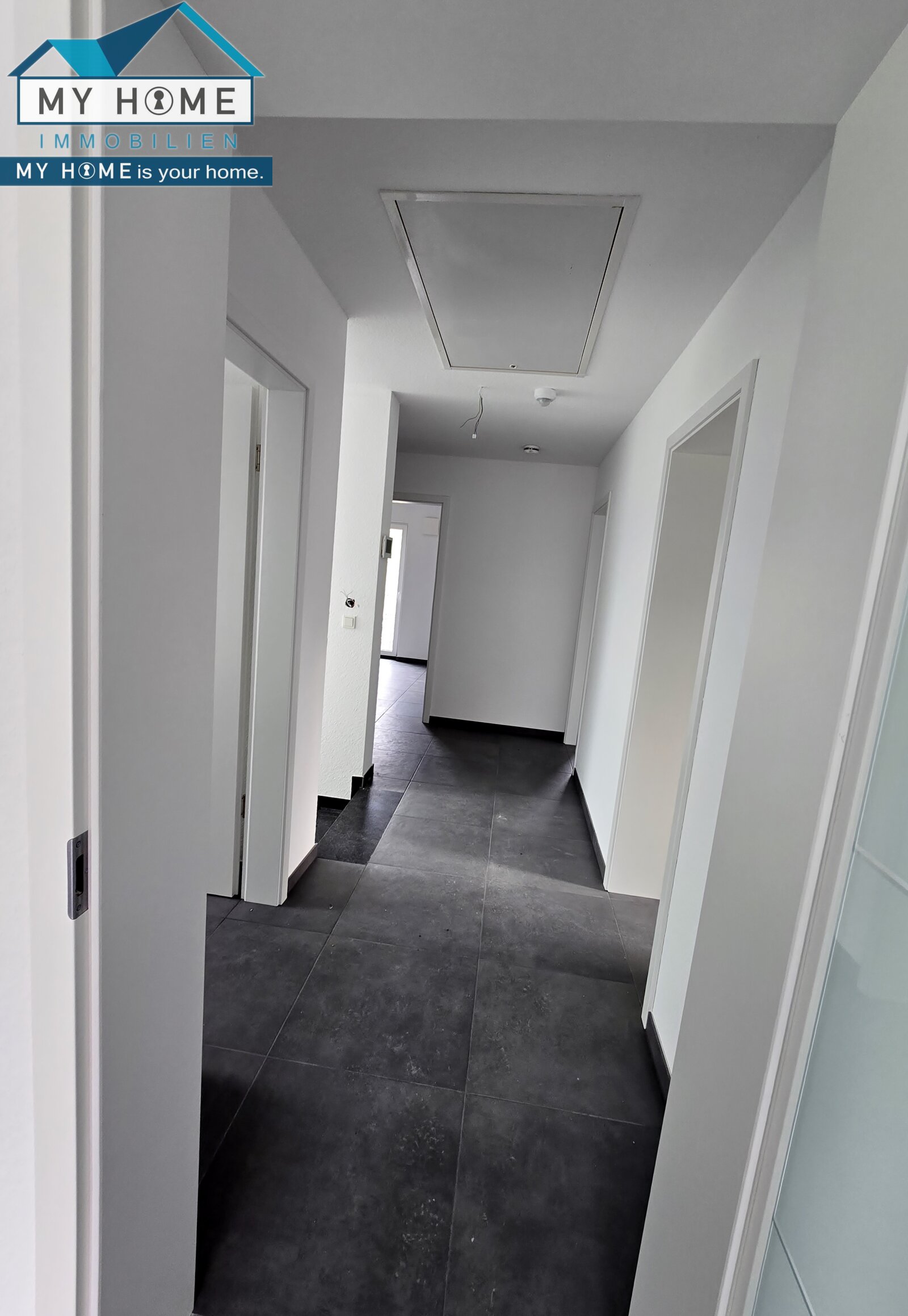 NEU! Zweigeschossige Balkon Whg. im Maisonette Stil * ca. 110 m² * 3 ZKB, Stellplatz