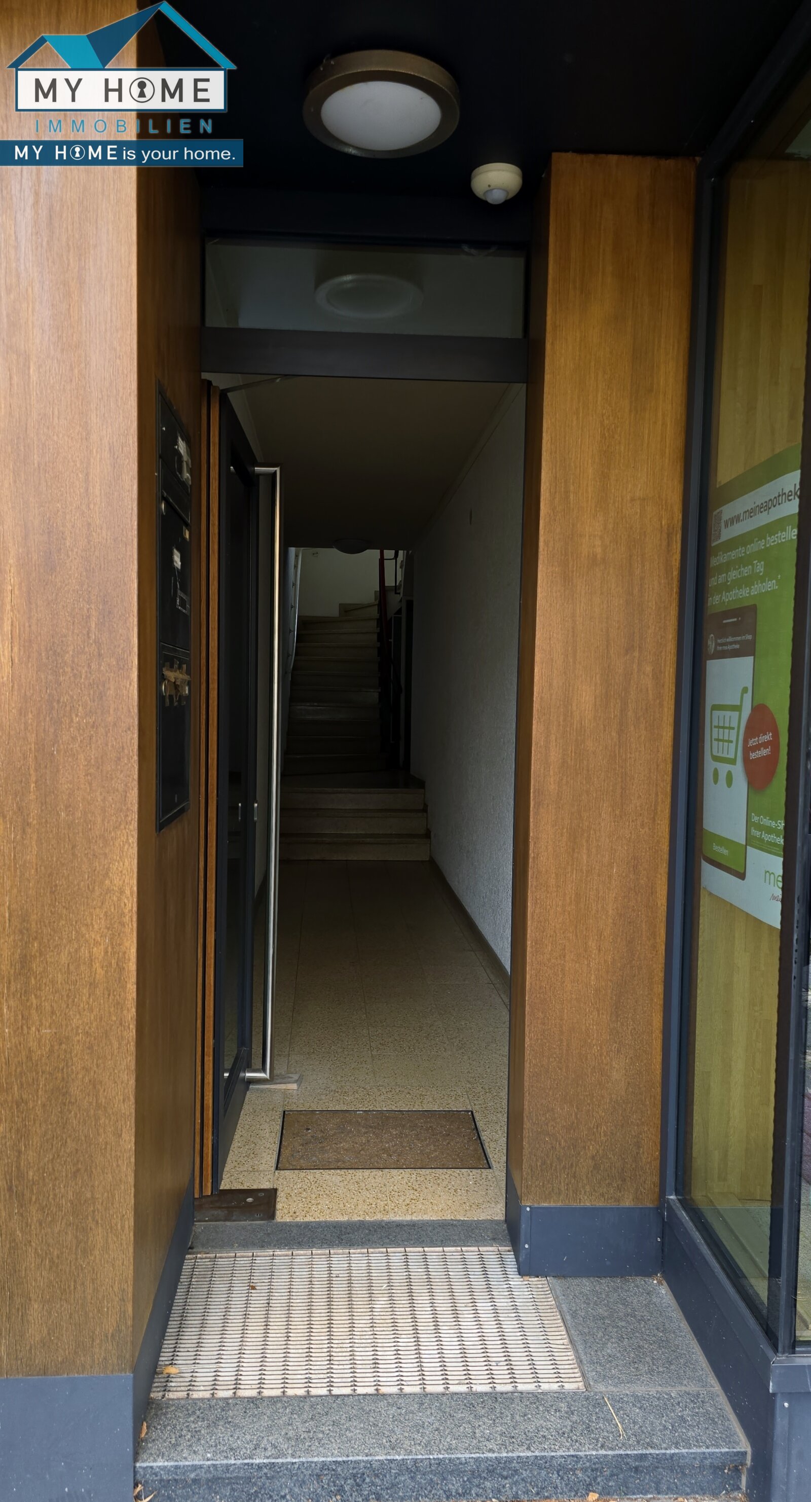 Dachterrassenwohnung in Top Lage * 3 Z, neue Küche & Bad, ca. 75 m²