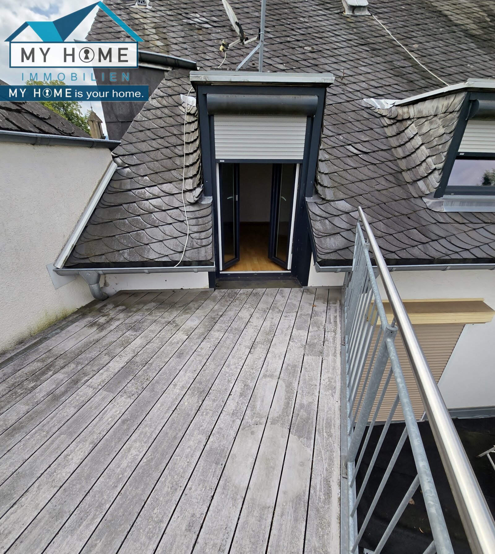 Dachterrassenwohnung in Top Lage * 3 Z, neue Küche & Bad, ca. 75 m²
