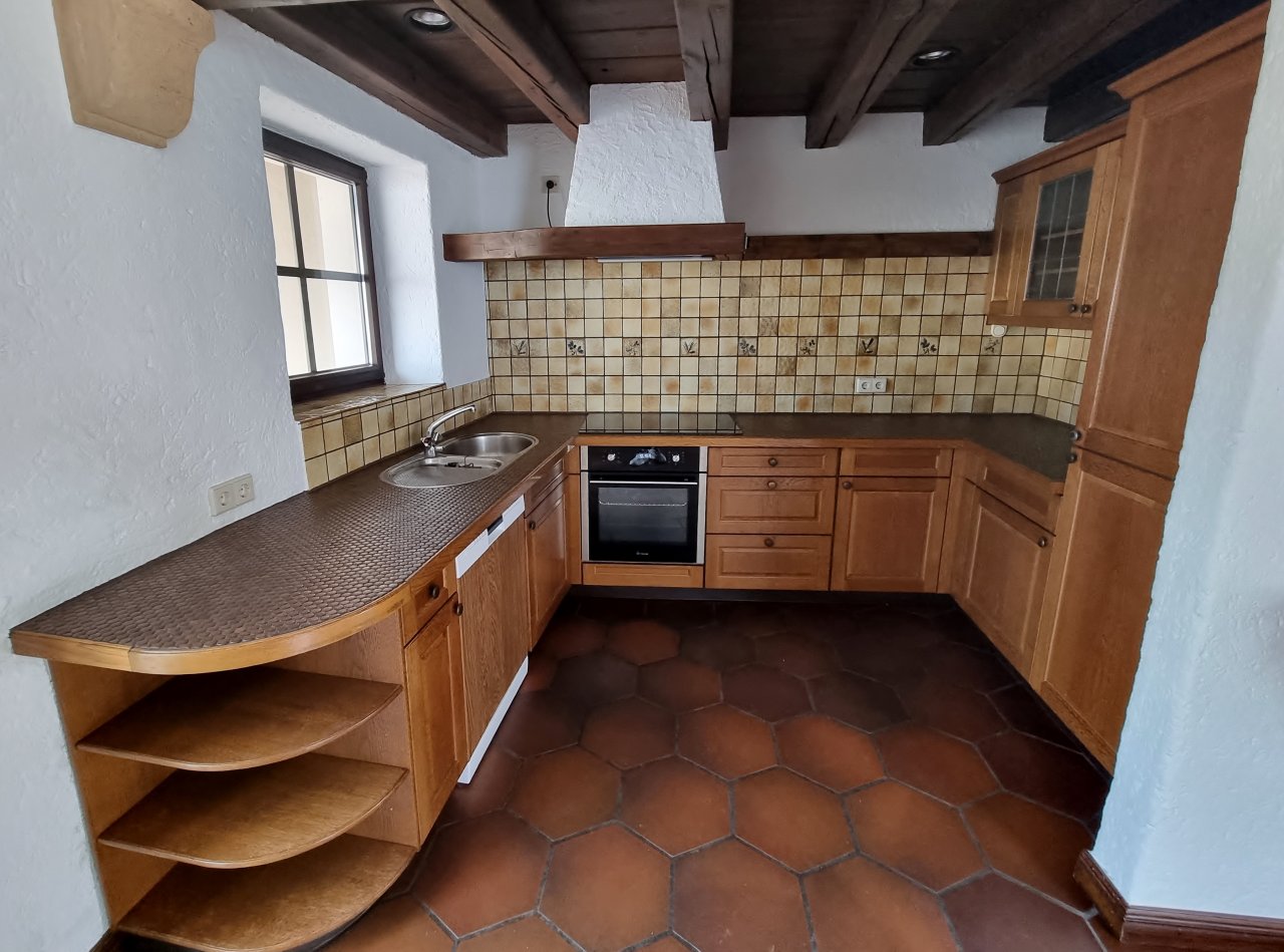 Euren - Exkl. Landhauswohnung - 5 Z EBK, 2xBad, G.-WC, Balkon, ca. 150 tolle m² per 01.09.2026
