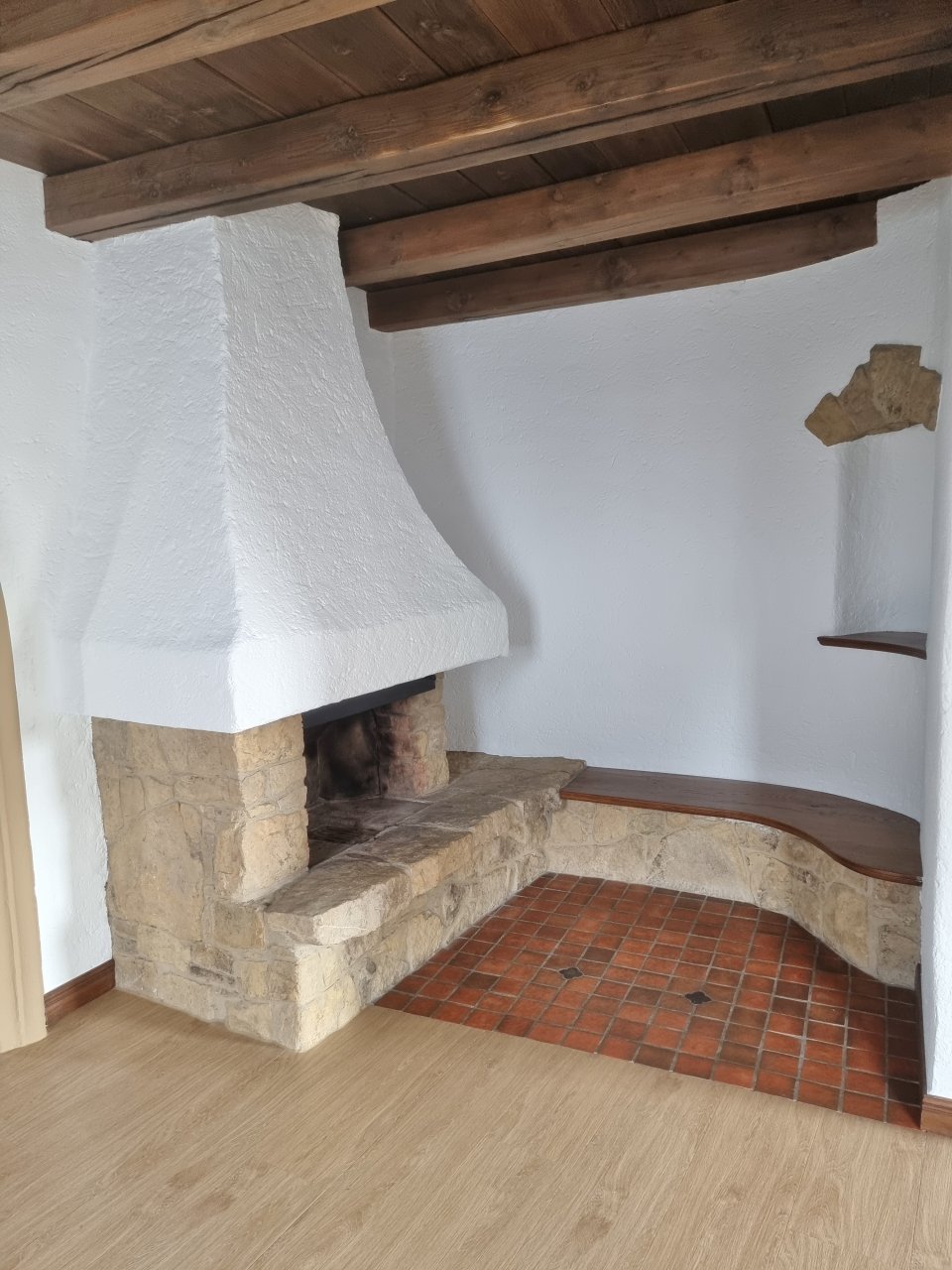 Euren - Exkl. Landhauswohnung - 5 Z EBK, 2xBad, G.-WC, Balkon, ca. 150 tolle m² per 01.09.2026