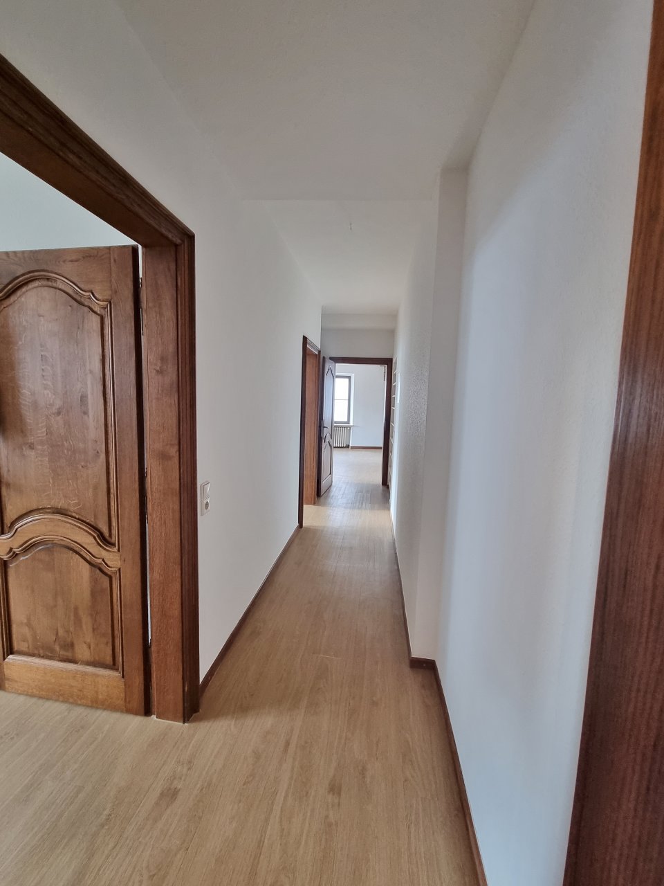 Euren - Exkl. Landhauswohnung - 5 Z EBK, 2xBad, G.-WC, Balkon, ca. 150 tolle m² per 01.09.2026