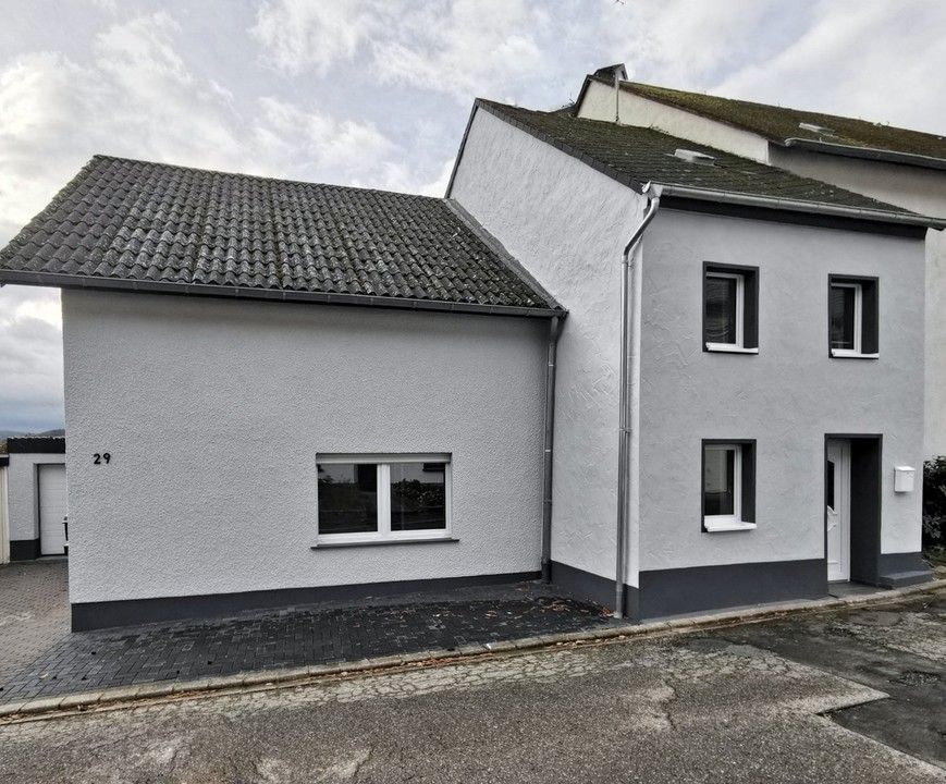 Terrassen-/Garten Whg. - TOP Modernisiert-ca. 86 m², 3 ZKB, 32 m² Terrasse, Garten, Stellplatz, ab ca. 01.-15.10.