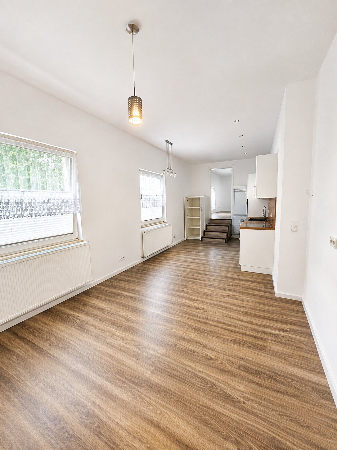 Zentrale Lage trifft modernen Komfort - Newertige 70 m², 2 ZKB, incl. EBK und Stellplatz