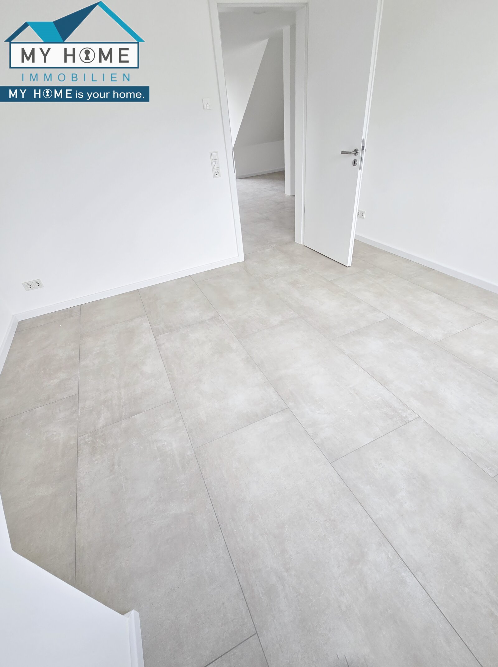  2. Schlafzimmer, Blick in WZ