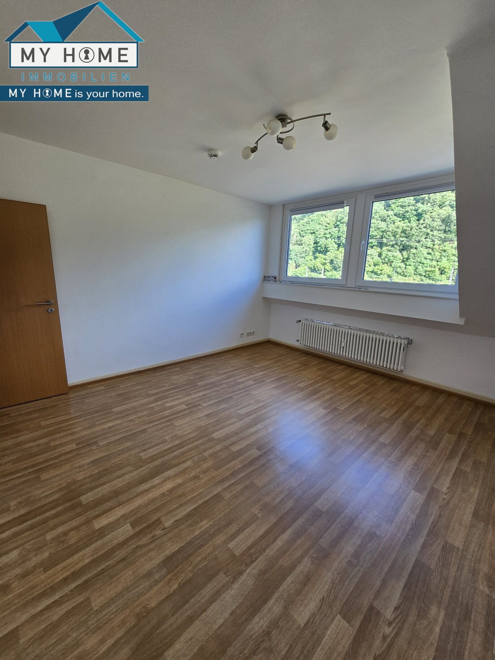  großes Lichthelles Wohnzimmer