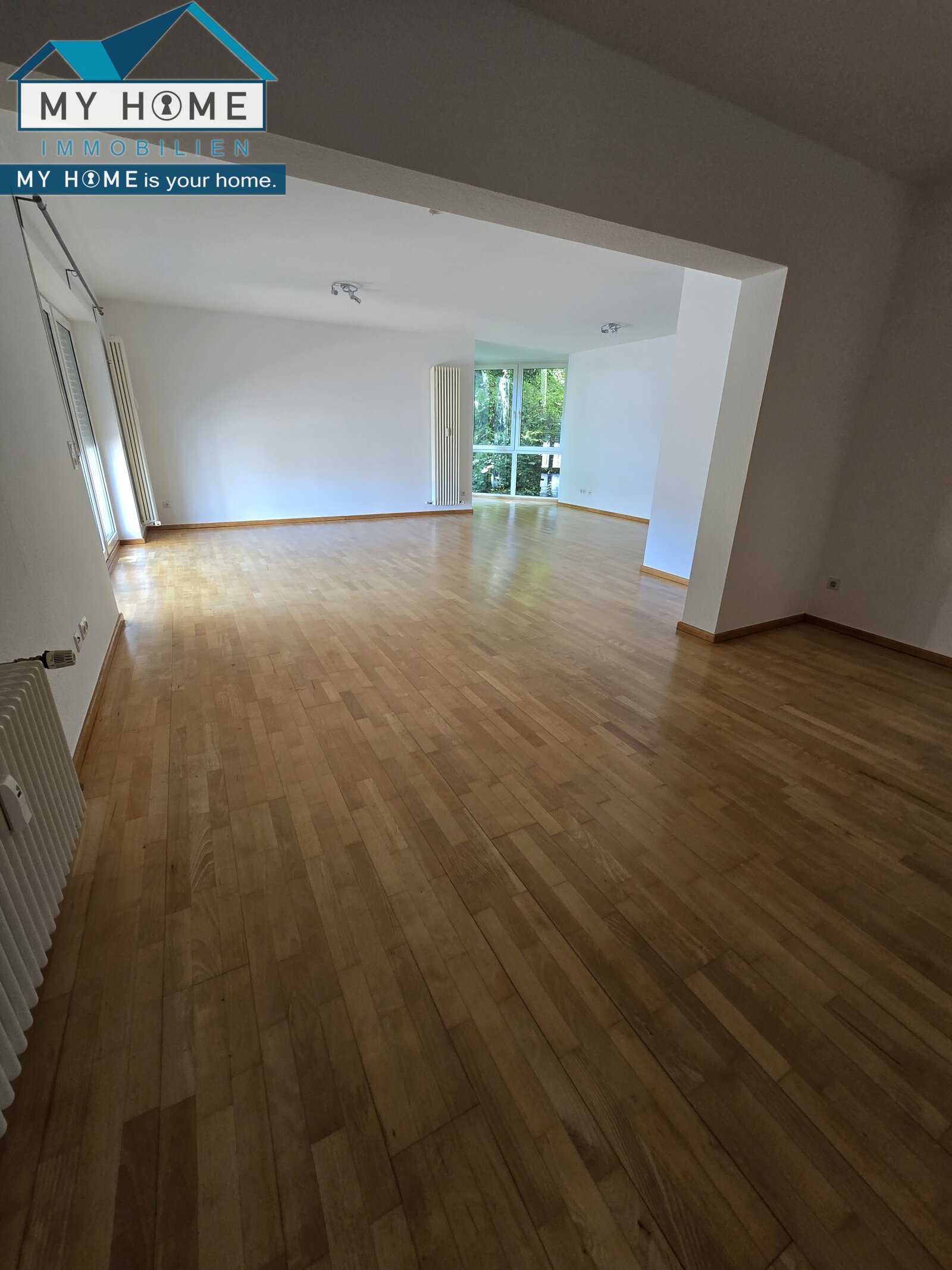 WZ/Essen von Küche aus Rtg. Erker WZ/Essen von Küche aus Rtg. Erker