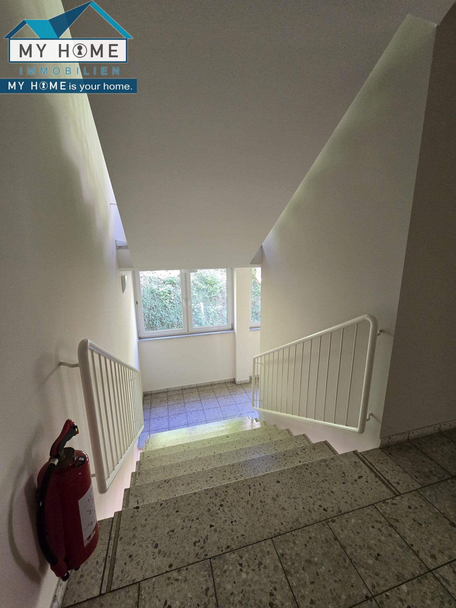 gepflegtes Treppenhaus gepflegtes Treppenhaus