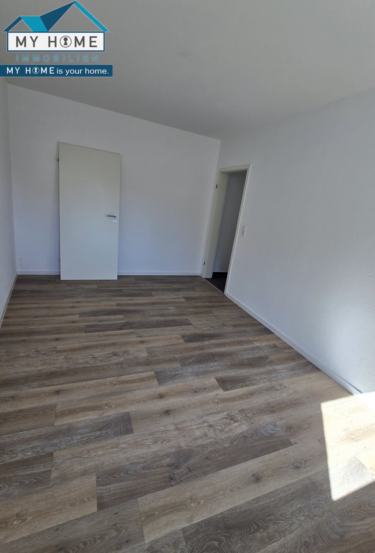 2. Schlafzimmer Blick zur Tür 2. Schlafzimmer Blick zur Tür