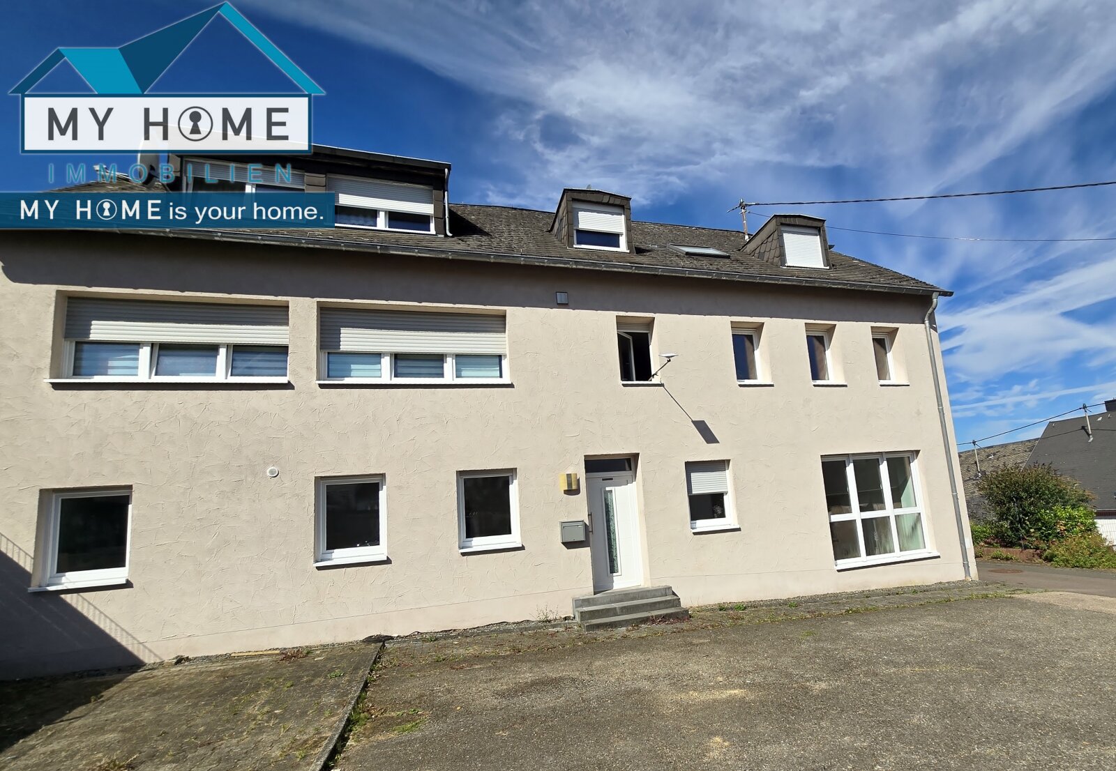 Frontansicht Haus, Whg. Parterre Frontansicht Haus, Whg. Parterre