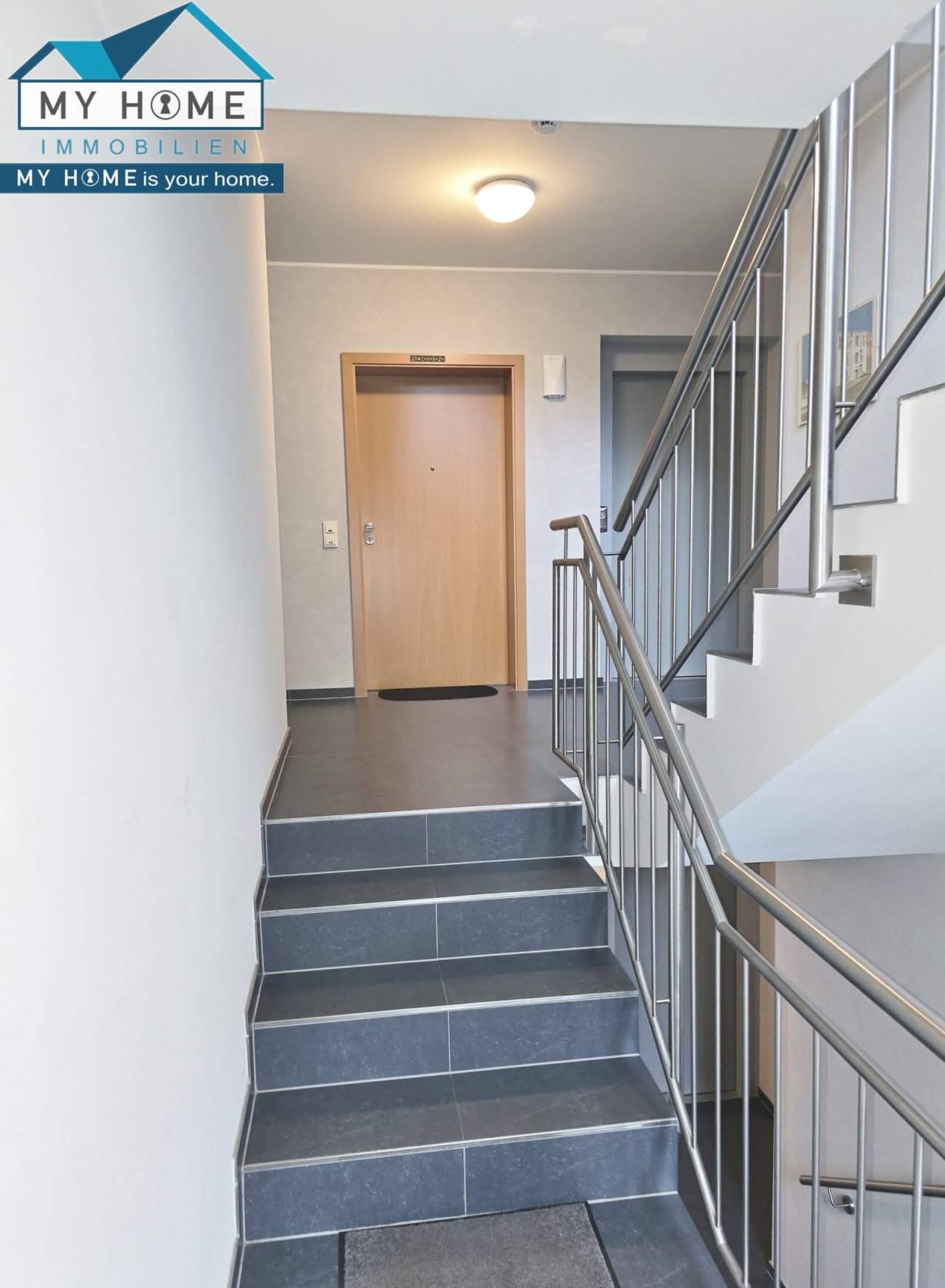 Treppenhaus/Aufzug Treppenhaus/Aufzug