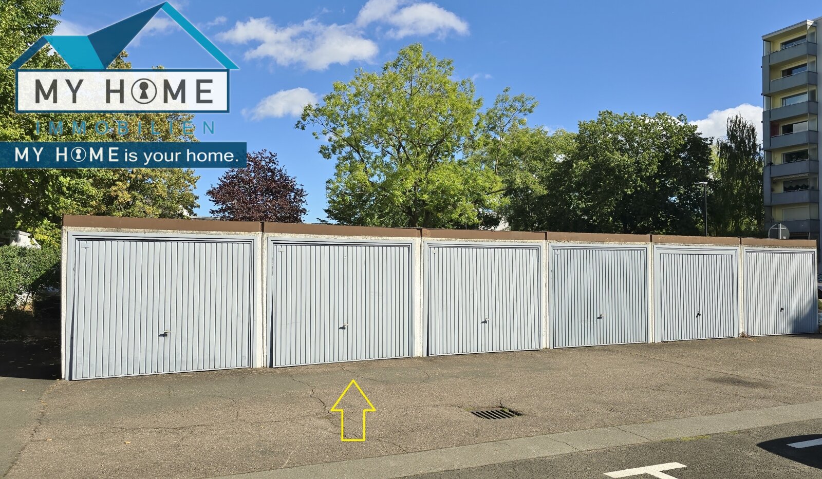 2. Garage von links 2. Garage von links