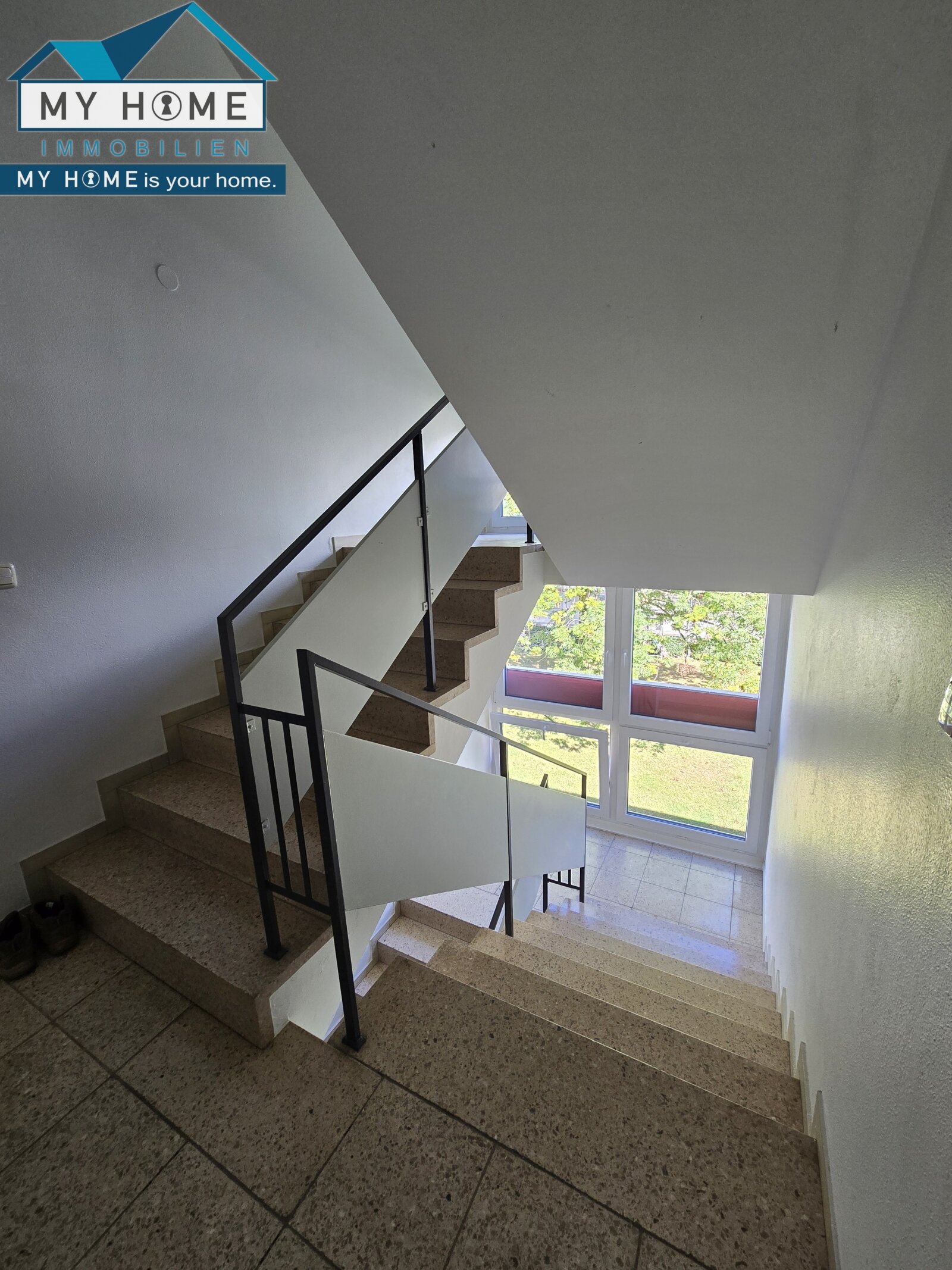 sehr gepflegtes Treppenhaus sehr gepflegtes Treppenhaus
