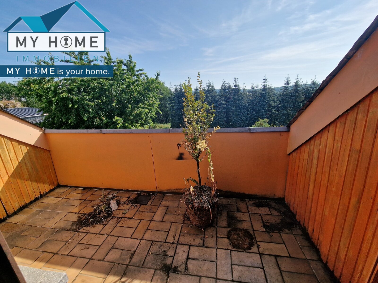 kleiner Balkon oben vor Schlafzimmer  kleiner Balkon oben vor Schlafzimmer