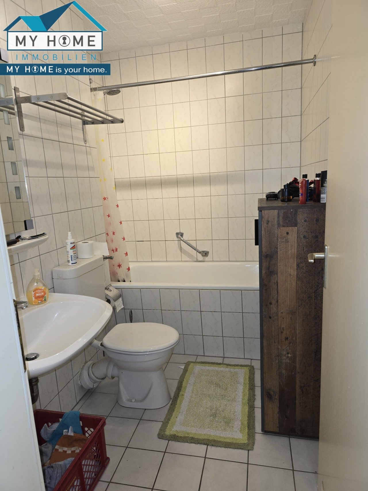 Bad mit Wanne/Dusche  Bad mit Wanne/Dusche