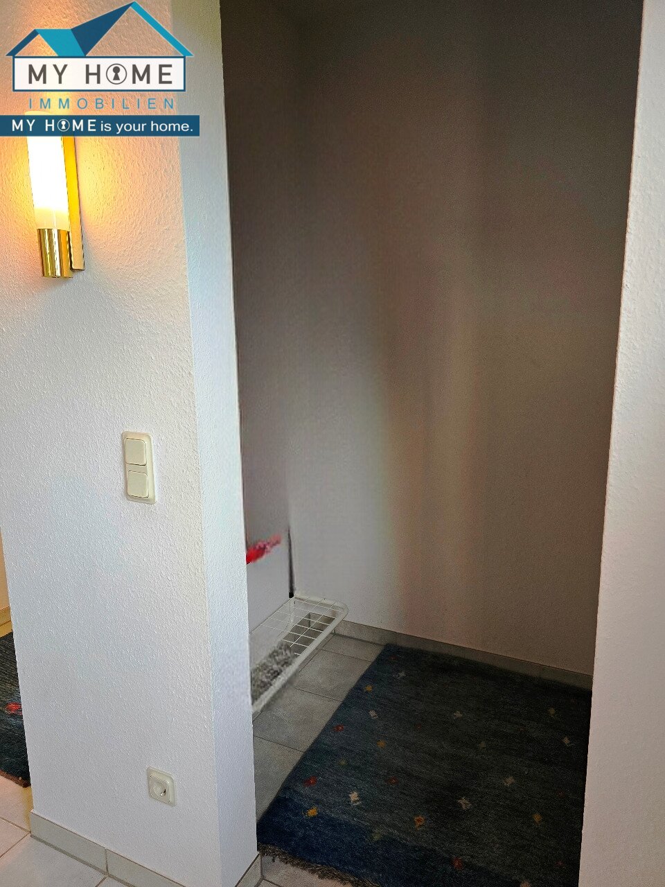  Garderobe rechts hinter Hauseingang