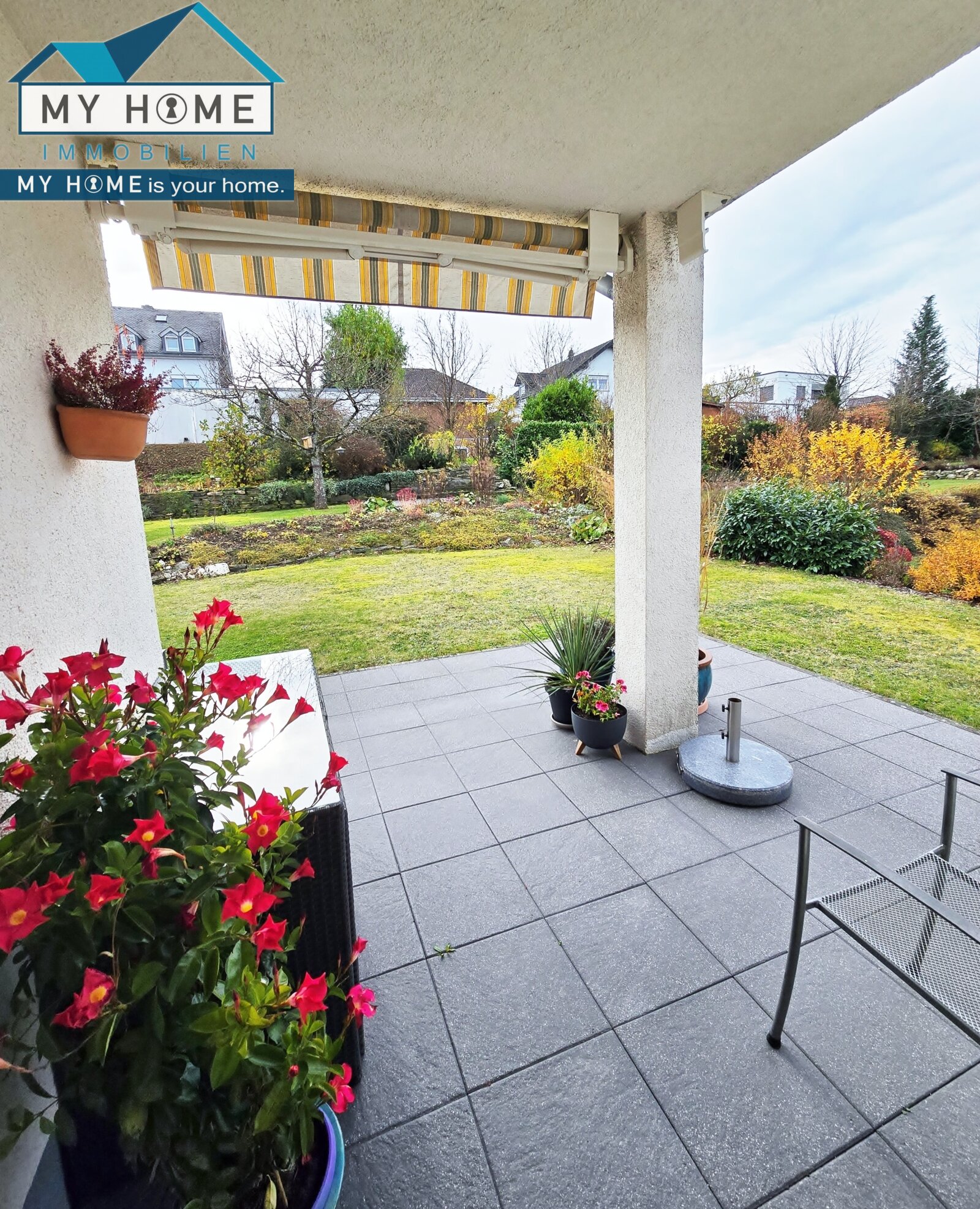  Terrasse beim Esszimmer/Erker