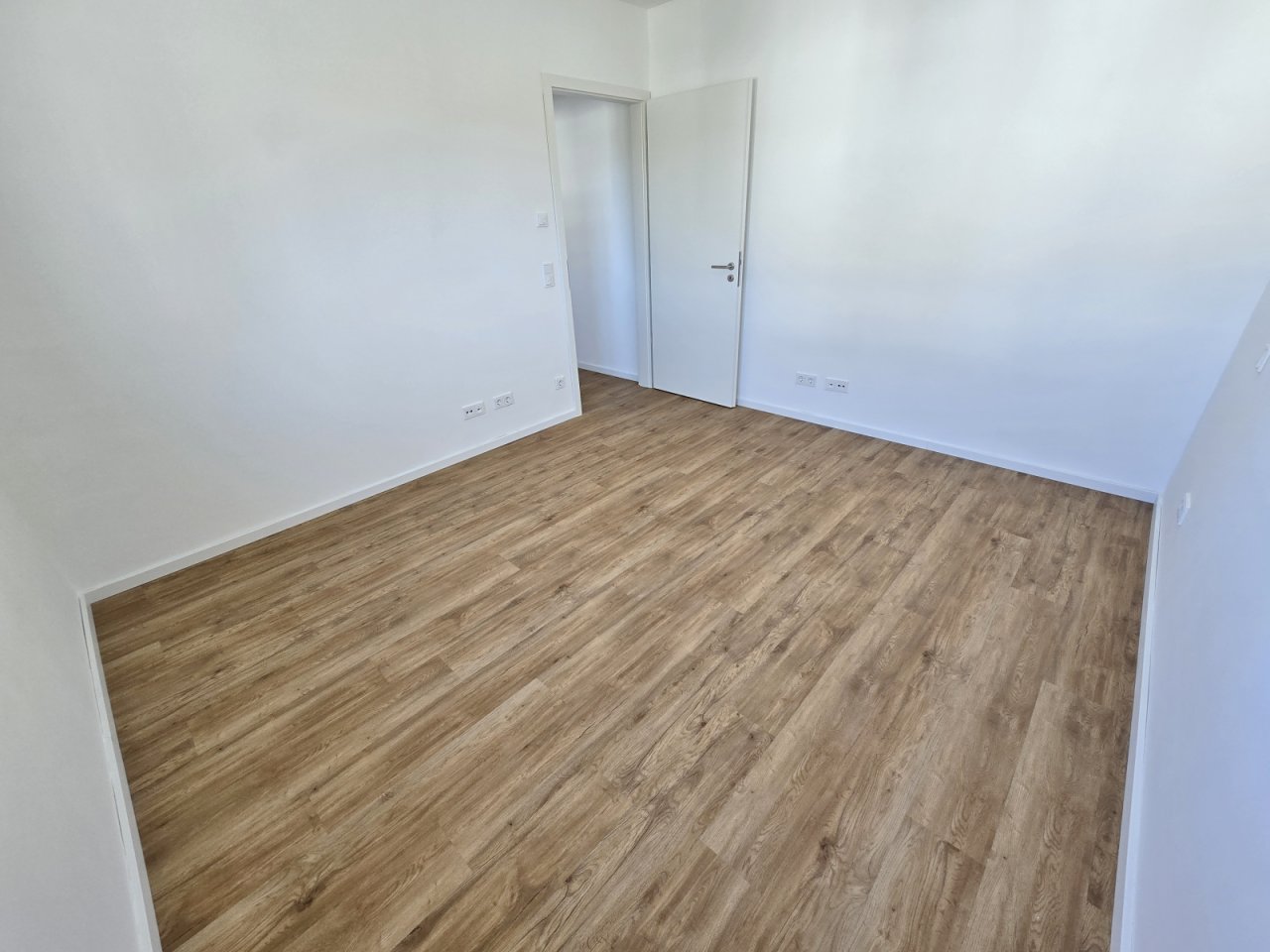 Blick Schlafzimmer zur Tür Blick Schlafzimmer zur Tür
