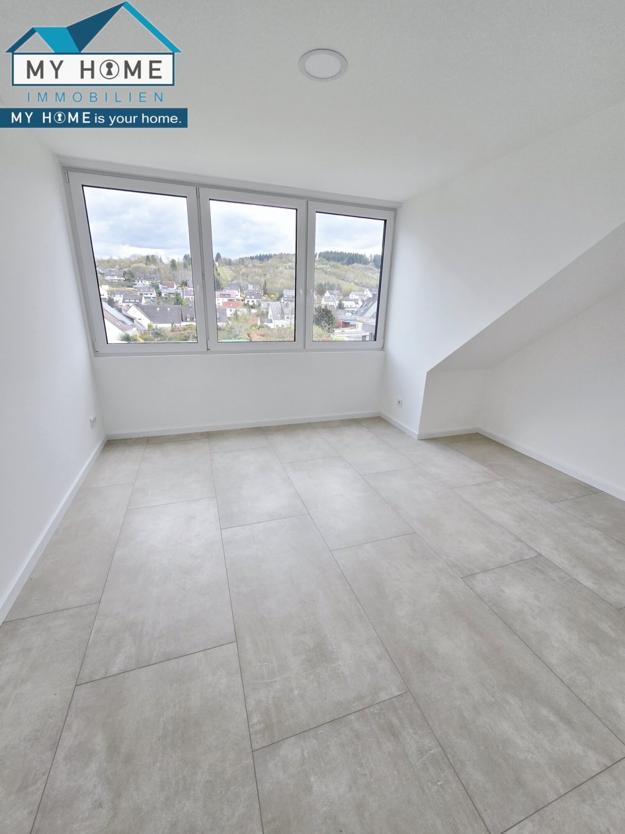 Schlafzimmer mit Panoramafenster Schlafzimmer mit Panoramafenster